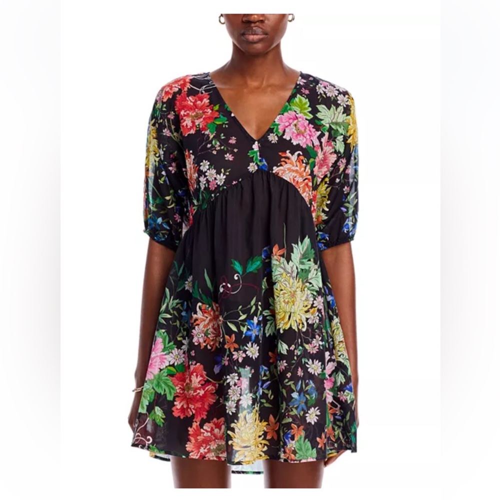 NWT ⛱️ Johnny Was
Metalli Notte Printed Mini Dress Babydoll Dress Cover up